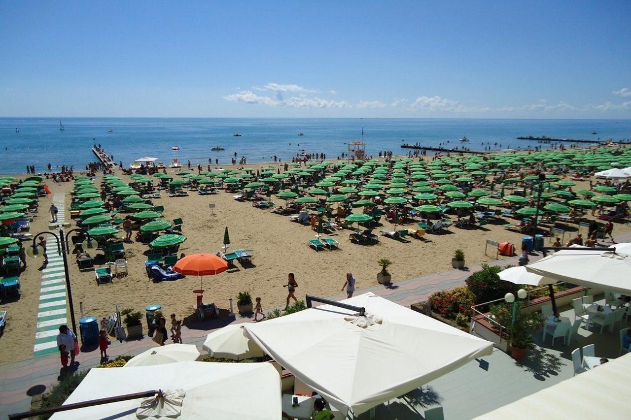 Hotel Bellariva Lido di Jesolo Bagian luar foto