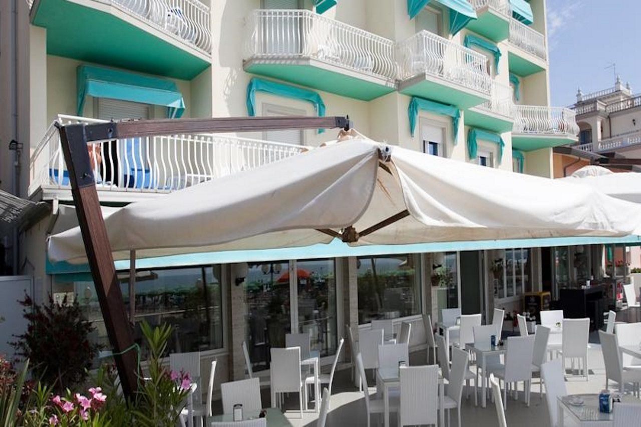 Hotel Bellariva Lido di Jesolo Bagian luar foto