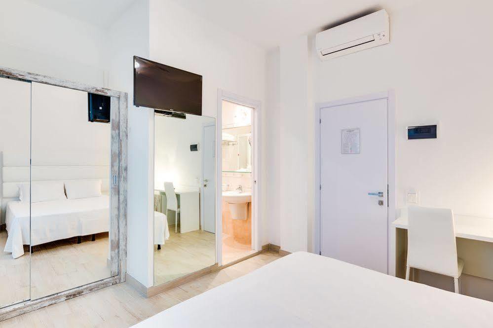 Hotel Bellariva Lido di Jesolo Bagian luar foto